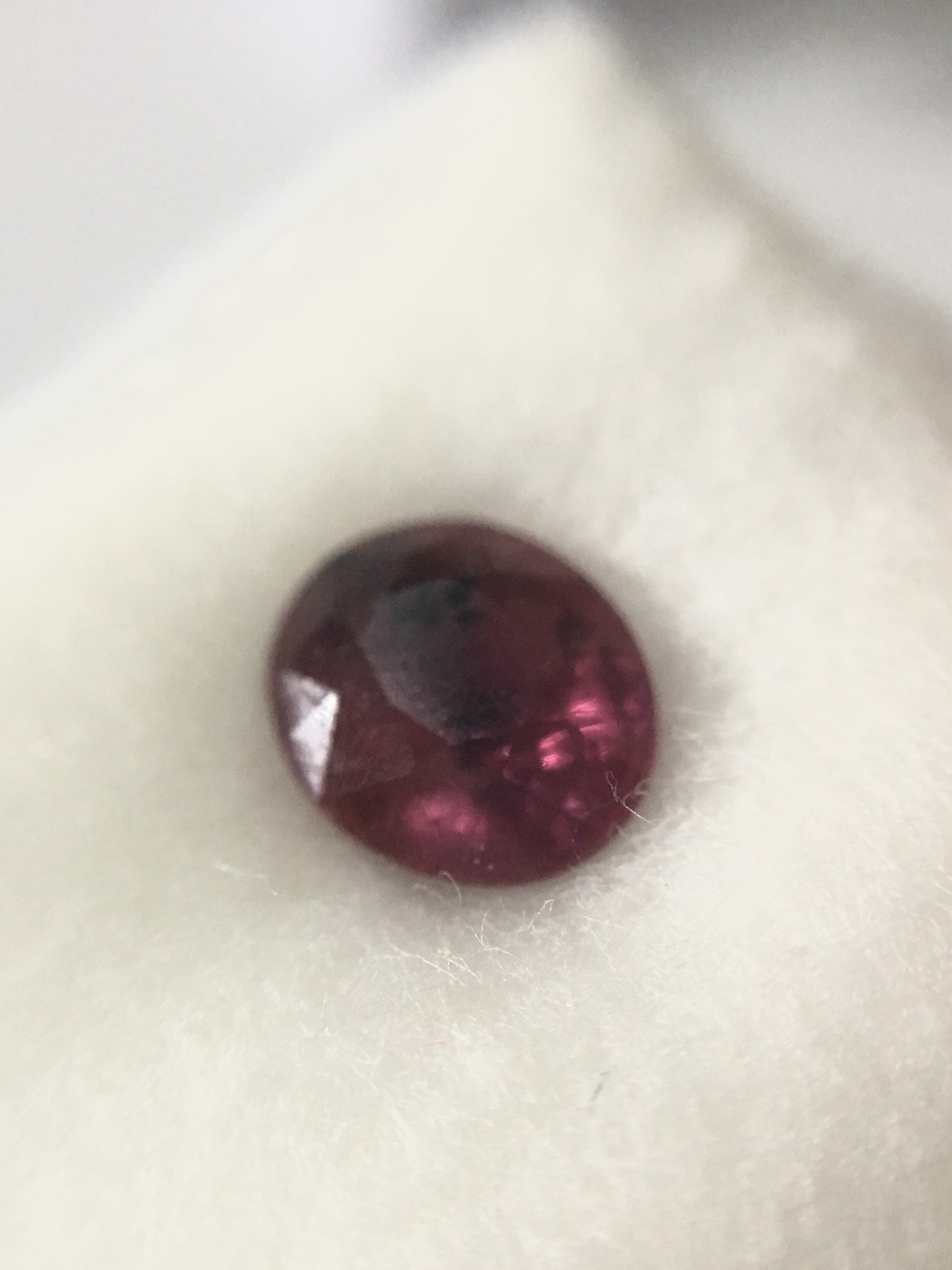 RUBY ทับทิมแท้ 1.17 กะรัต พลอยเผาเก่าสีแดงเลือดนก เม็ดนี้สีสวยค่ะ