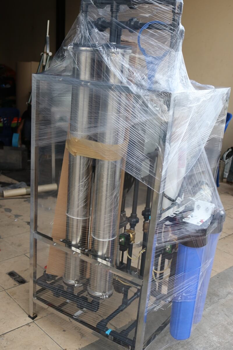 เครื่องกรองน้ำroขนาดกลาง12000ลิตร