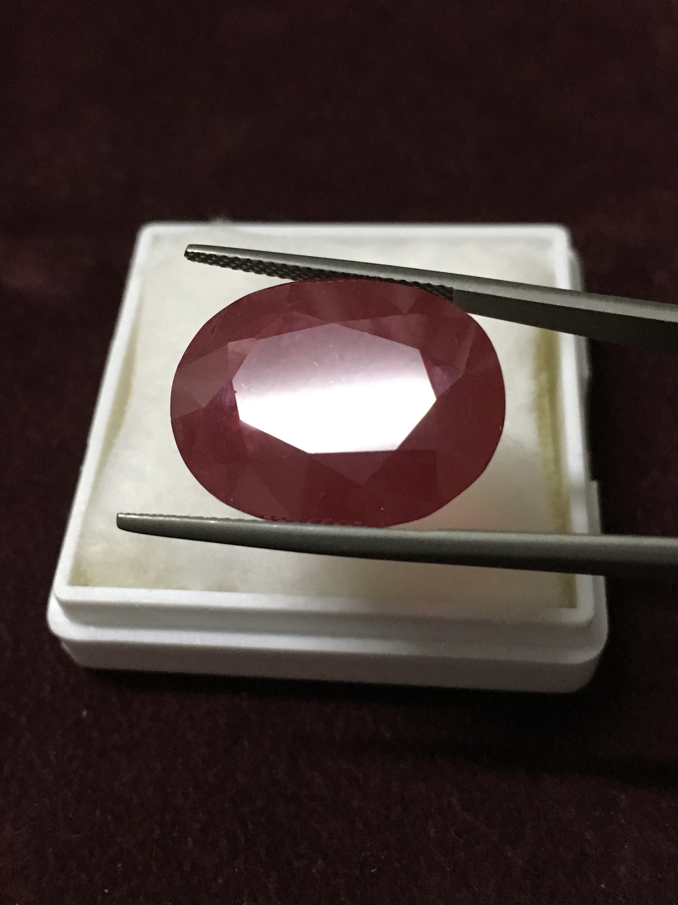 (Big size) ทับทิมโคลนนิ่ง 28 กะรัต เม็ดใหญ่ งานเนียนสวยกริบ