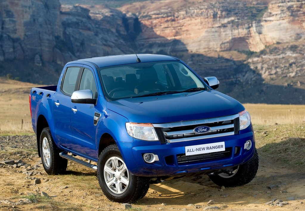 ท่อหม้อกรองอากาศบน-สั้น FORD RANGER ปี 2011-2018 (1ชิ้น) แท้ / รูปจริง