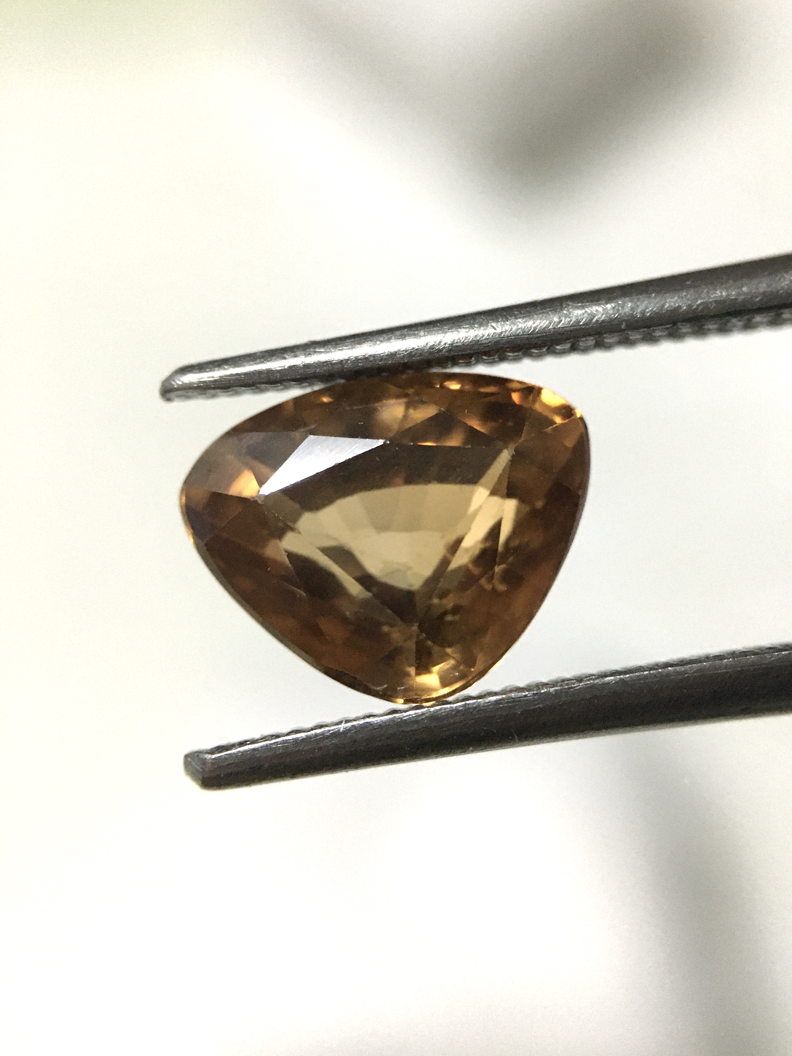 ZIRCON เพทาย แท้ 2.58 กะรัต พลอยแท้ ประกายเพชร เนื้อใส ไฟดี สวย น่าสะสม