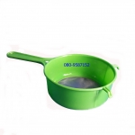 กระชอนพลาสติกด้ามสี ขนาด 24 ซ.ม