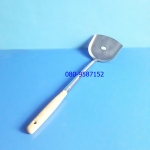 ตะหลิวสแตนเลส ด้ามไม้ ตราปลาคู่ ขนาด 6 นิ้ว