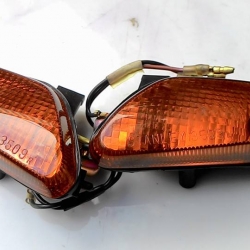 ไฟเลี้ยวหน้าซ้ายขวาแท้ ยามาฮ่า Y111