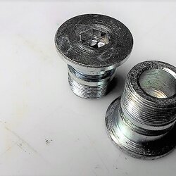 น๊อตแกนโชค ยามาฮ่า Y100