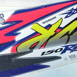 สติกเกอร์ ฮอนด้า NSR-150RR ปี 97 รุ่น 8 รถน้ำเงิน