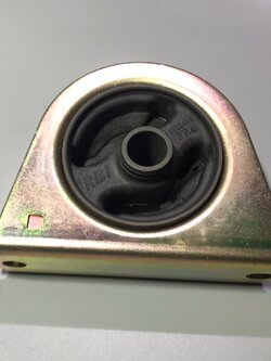 เซตประหยัด!!! ยางแท่นเครื่อง-แท่นเกียร์ มิตซูบิชิ ซี่เดี่ย MITSUBISHI CEDIA (CS5) ปี 2004-2006 เครื่อง 1.8 L (AT) (1ชุด = 4 ตัว) / ENGINE MOUNT