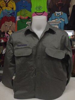 เสื้อช็อปแขนยาวสีเขียว