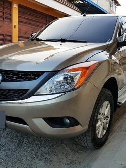 ไฟเลี้ยวกระจกมองข้าง ข้างขวา มาสด้าบีที่ 50 โปร MAZDA BT50 PRO ( 1 ชิ้น) / แท้ห้าง