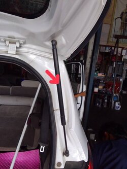 โช๊คค้ำฝากระโปรงท้าย (โช๊คค้ำฝากระโปรง-หลัง)CHEVROLET SPIN (1คู่=2ชิ้น) แท้ / รูปจริง