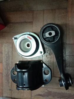 ชุดยางแท่นเครื่อง โปรตอน PROTON SAVVY 1.2 L (1ชุด = 3 ชิ้น)