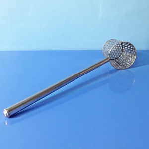 ตระกร้อลวกก๋วยเตี๋ยว สแตนเลสเจาะ ขนาดใหญ่