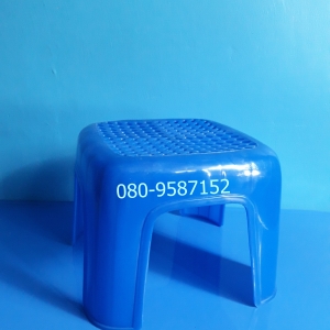 เก้าอี้พลาสติกสี ขนาดเล็ก No.805