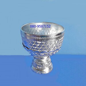 ขันน้ำพานรองสีเงิน-ลายไทย ตราสามดาว ขนาด 22 ซ,ม